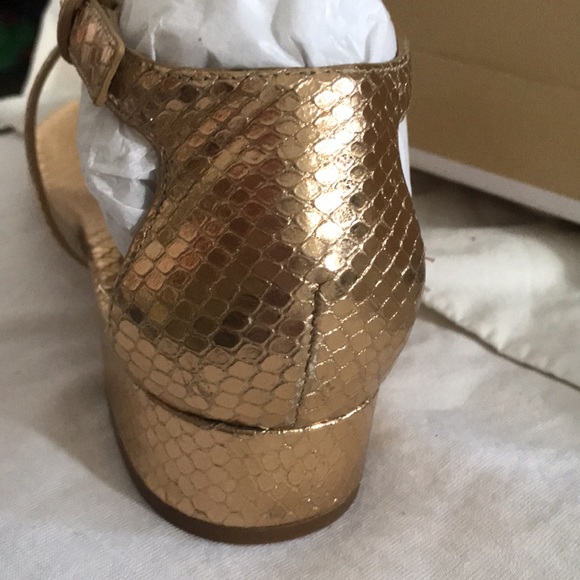 Ladies Michael by Michael Kors Sandals leather Tstrap  Marigold Rhinestones 8.5m - Picture 11 of 15